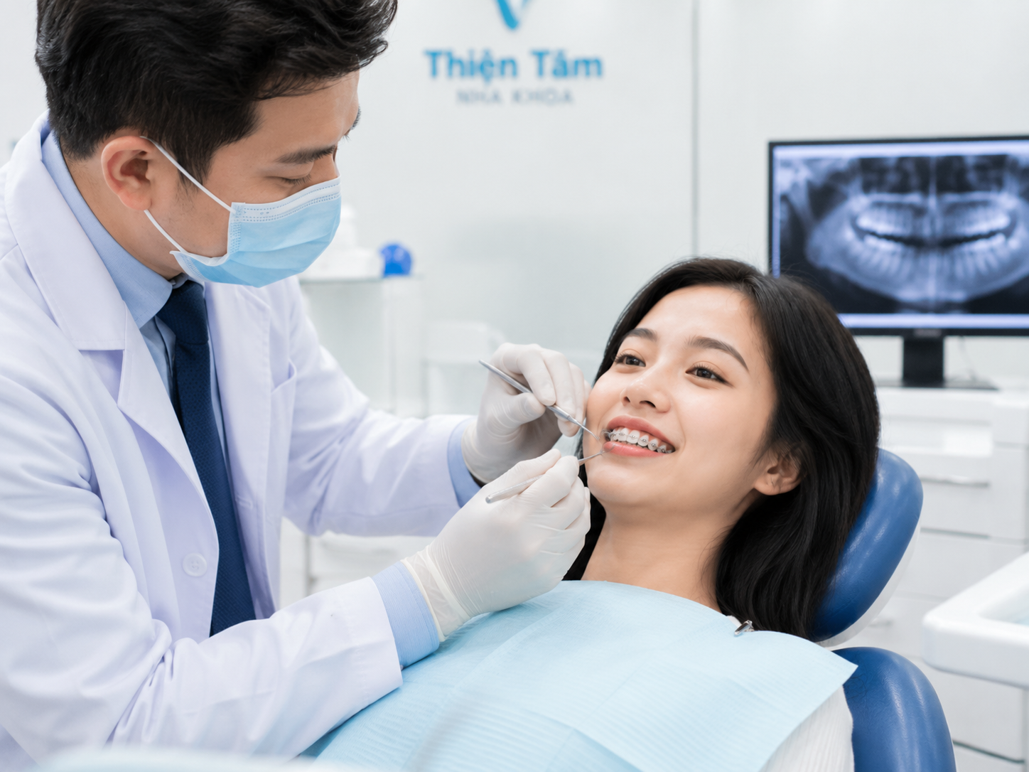 Bác sĩ tư vấn niềng răng